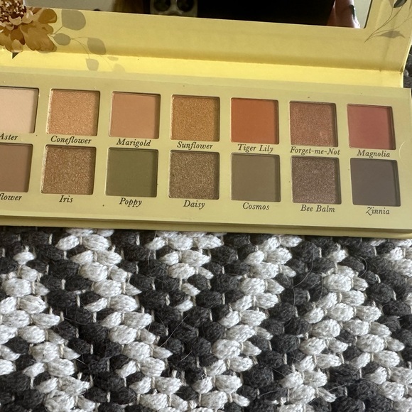 Laura Geller Seasonless Staples Wildflower Wishes - Picture 2 of 2